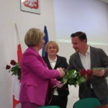 501062132 668772602664152 n